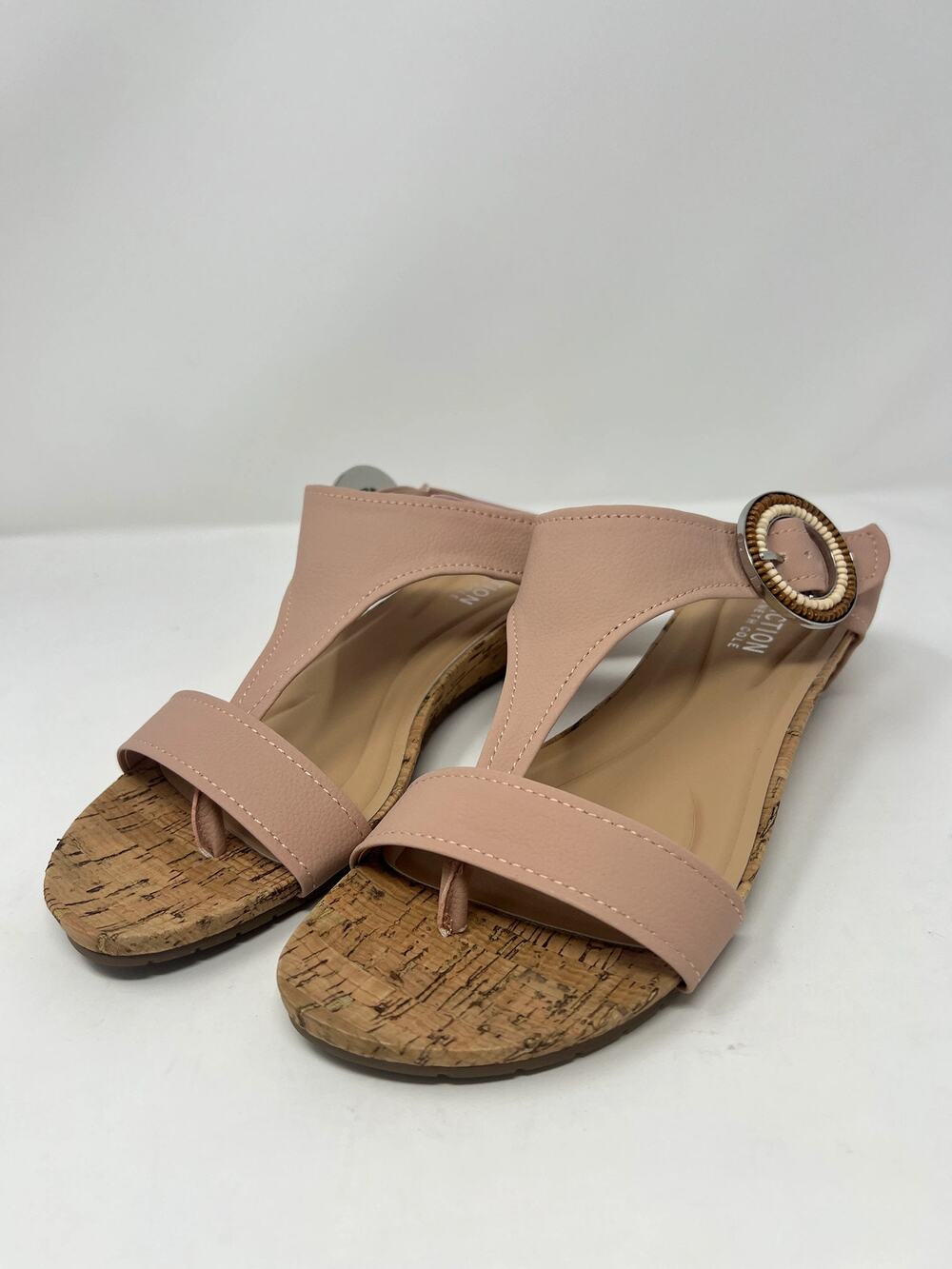 Kenneth Cole Reaction Women's 9 Rose T-strap Sandals